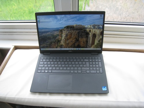 Dell latitude 3520 1135g7 - 3520,