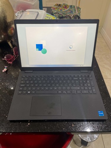 Dell latitude 3520 laptop - dell,